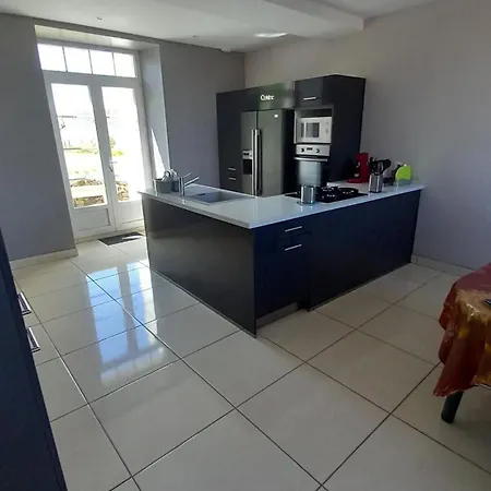 בית נופש La Fleuriere *